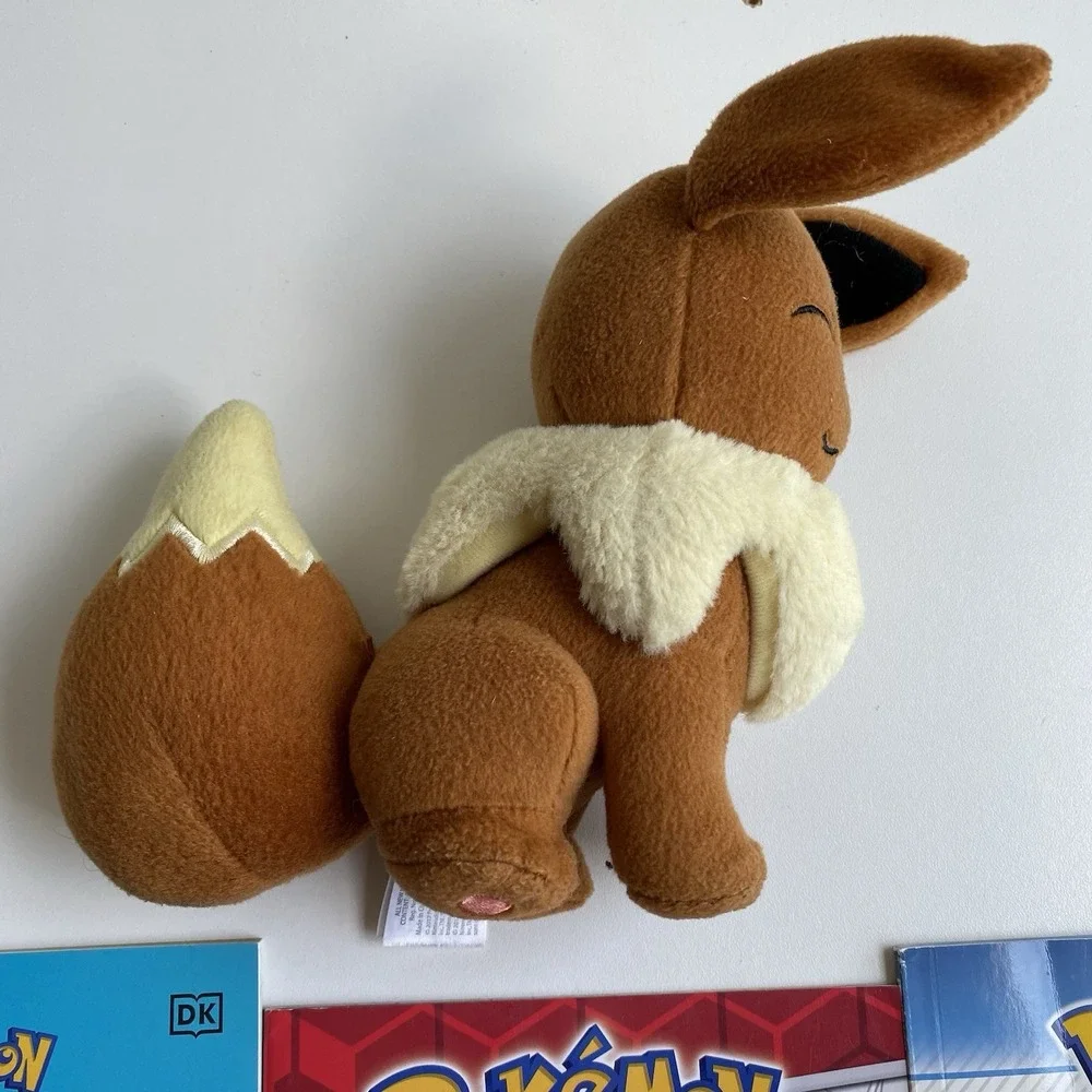 Tomy‎ Pokemon 8